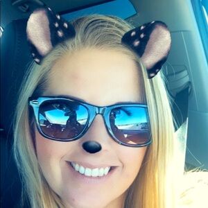 Meet your Posher, Brandi